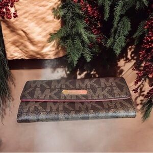 Michael Kors Brown Signature Jet Set Coated Canvas Wallet w/Red & Tan Interior